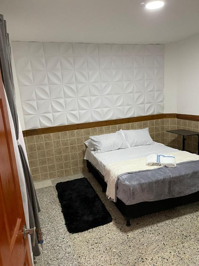 Casa Al Frente Del Pueblito Paisa Apartment Medellin Ngoại thất bức ảnh